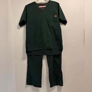 Carhartt Men’s Green Scrub Set Size S